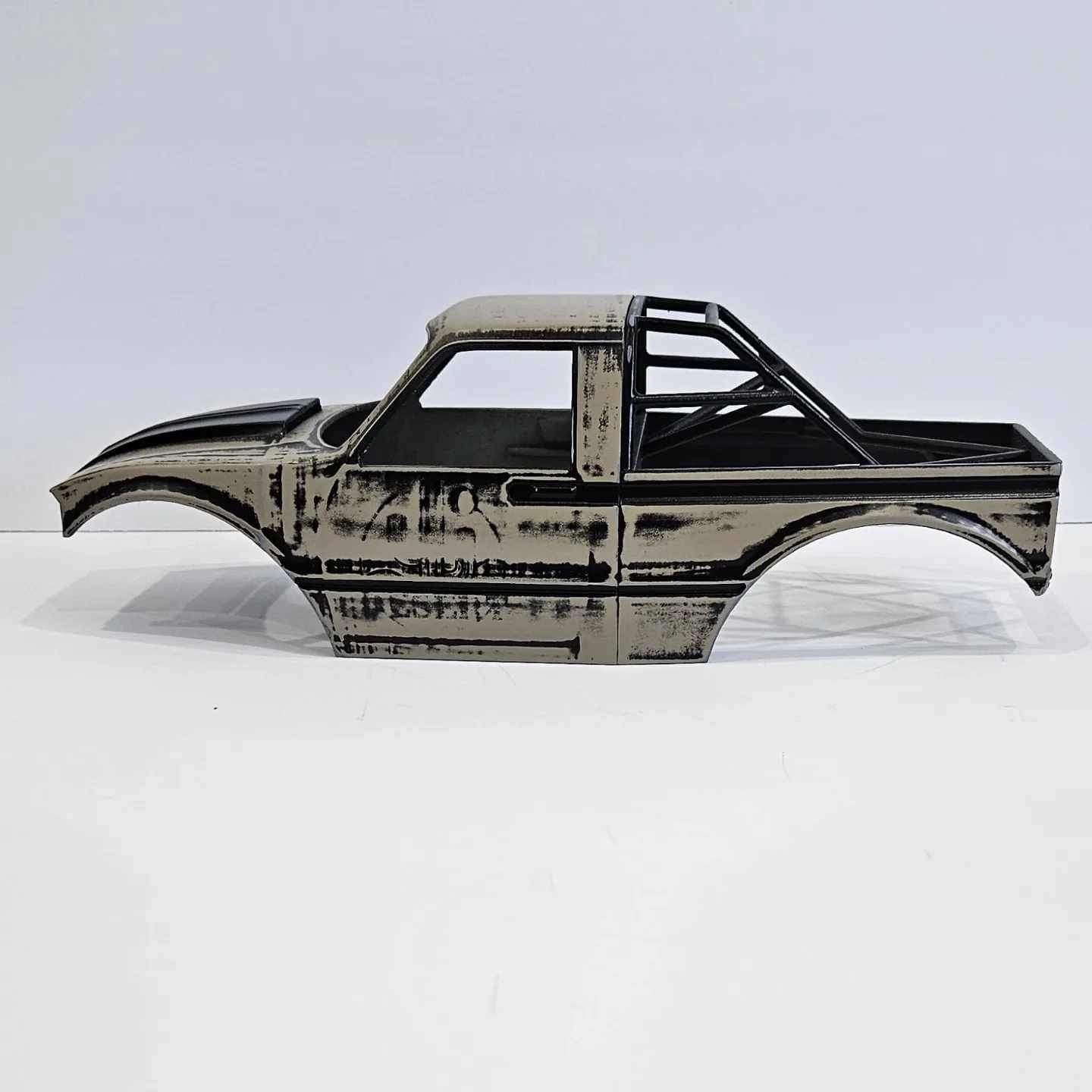 Toyota Hilux Patina Body 1/18th