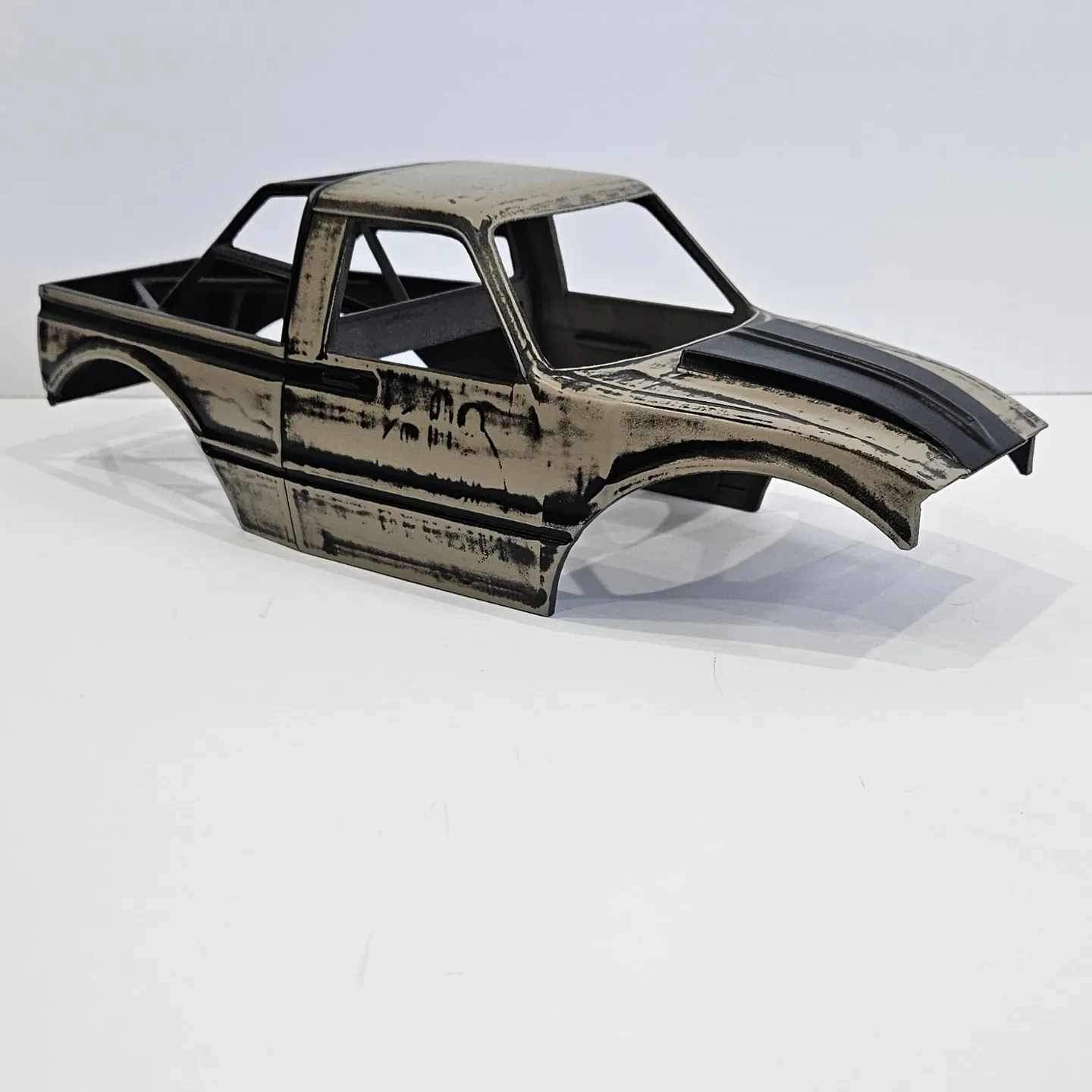 Toyota Hilux Patina Body 1/18th