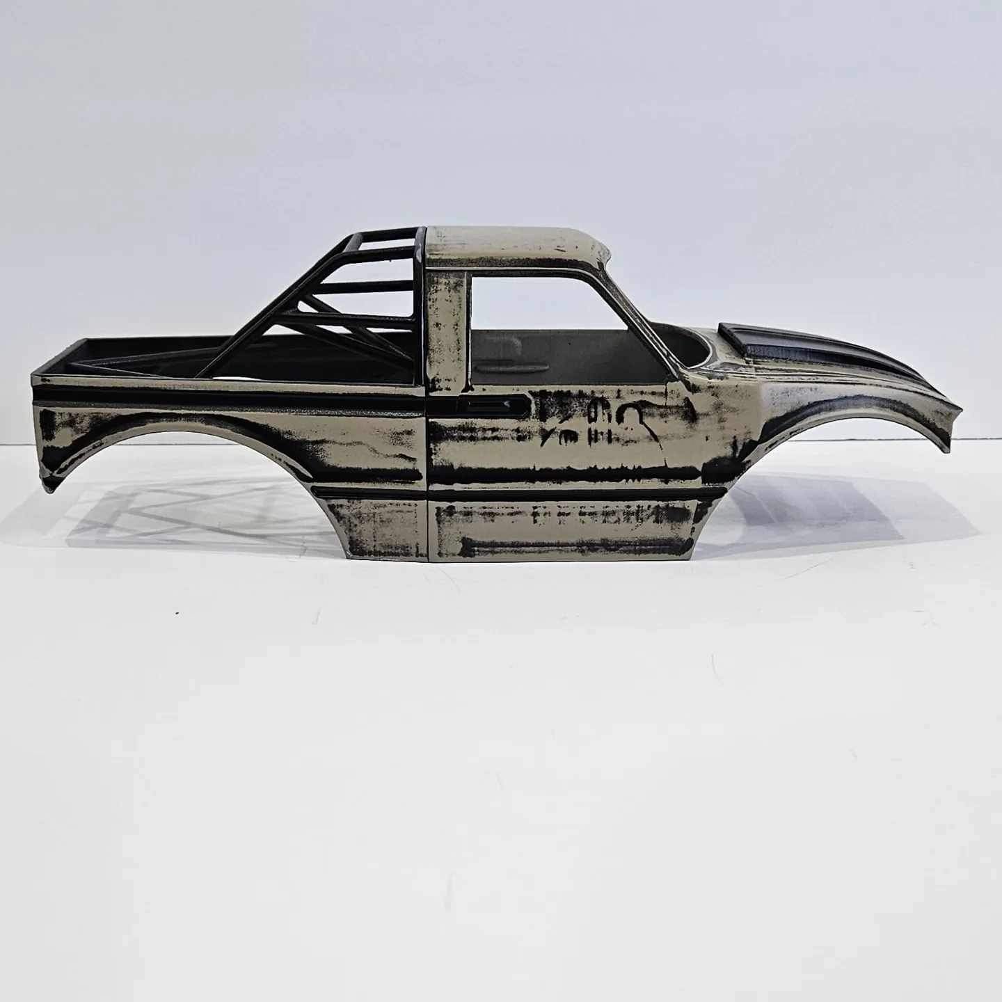 Toyota Hilux Patina Body 1/18th